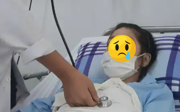 Ngày càng nhiều chị em còn trẻ đã mắc ung thư cổ tử cung, bác sĩ khuyên: 4 món này ngon đấy nhưng ăn ít lại!