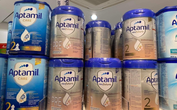 Nóng: Anh tiếp tục thu hồi thêm nhiều lô sữa bột Aptamil sau khi hàng chục trẻ bị ngộ độc