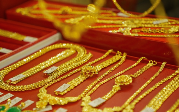 Giá vàng hôm nay 9/2/2026 chưa thoát áp lực chốt lời, tuần mới có thể còn sóng lớn