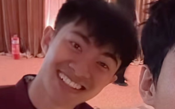 Lê Tuấn Khang tại WeChoice Awards 2025 đi đến đâu ai cũng nhận ra, thật thà dễ thương như những clip triệu view