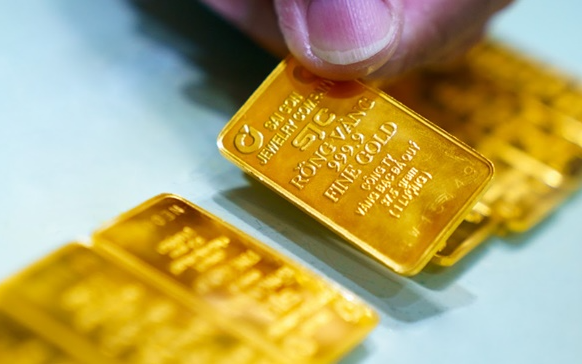 Giá vàng hôm nay 10/2 vượt mốc 180 triệu đồng/lượng, thị trường “nín thở” chờ biến động mới