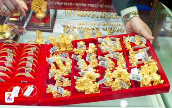 Giá vàng hôm nay (10/2) tăng vượt ngưỡng 180 triệu đồng/lượng, "nín thở" chờ đợt biến động mới nhất
