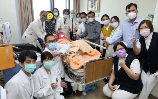 Thế giới đồng loạt đưa tin "Việt Nam chữa khỏi ung thư máu