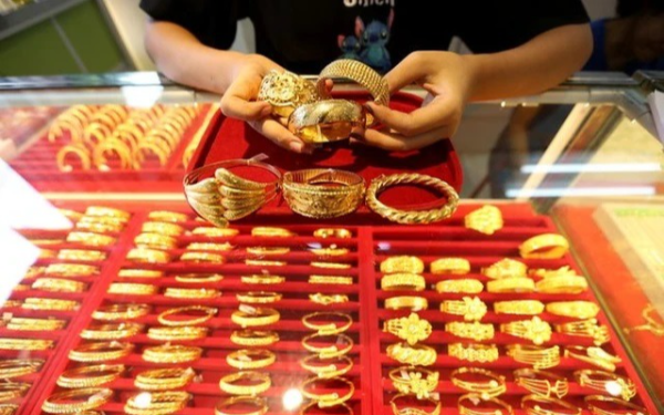 Giá vàng hôm nay 10/2/2026: SJC tăng 600 nghìn đồng/lượng