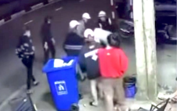 Nam sinh lớp 9 bị bạn học đánh tử vong thương tâm