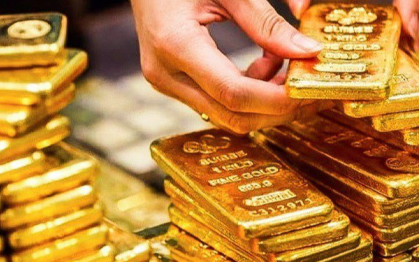 Giá vàng hôm nay 11-2: Đảo chiều sụt giảm mạnh