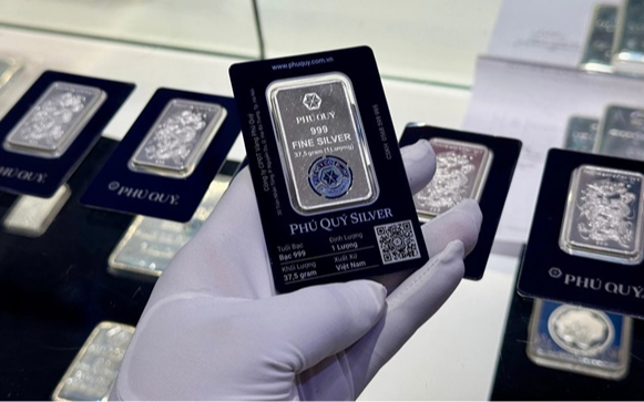 Giá bạc hôm nay 11/2/2026: Tiếp đà tăng