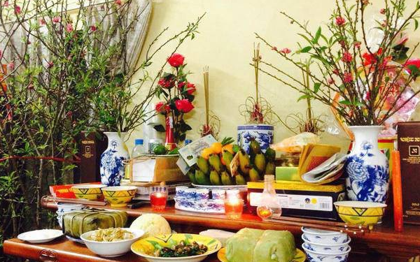 4 thứ KIÊNG KỴ trên bàn thờ ngày Tết – nghe tới món số 3 mới T.Á HOẢ vì nhiều nhà để suốt bao năm
