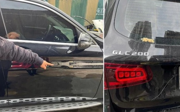 Diễn biến mới nhất vụ Mercedes GLC200 bị cào xước, bẻ gương, đập kính khi đỗ bên đường ở Hà Nội
