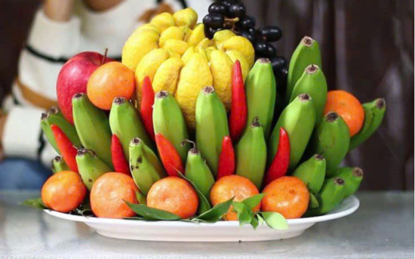 Người xưa CẢNH BÁO: Bày mâm ngũ quả ngày Tết mà ghép 2 nải chuối là phạm ĐẠI KỴ? Lý do khiến nhiều người “giật mình”!