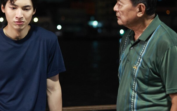 Bác bán bò cho tôi đi học, nay tôi lương 120 triệu/tháng, bác đến vay tiền tôi liền báo công an