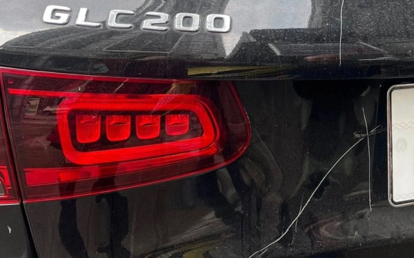 Khởi tố vụ án đập gương, cào xước xe Mercedes đỗ trước nhà dân ở Hà Nội