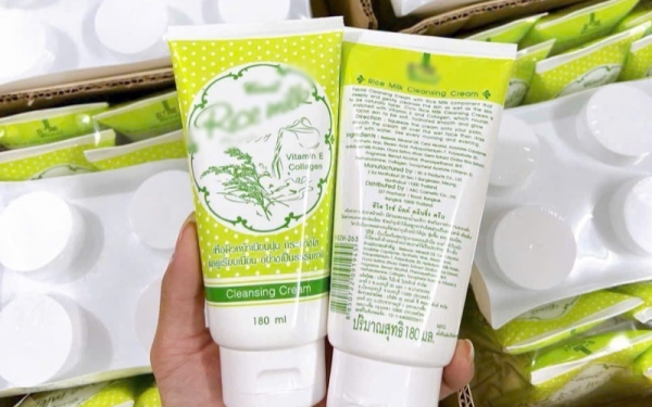 Người tiêu dùng lưu ý: 2 sản phẩm sữa rửa mặt bị thu hồi trên toàn quốc