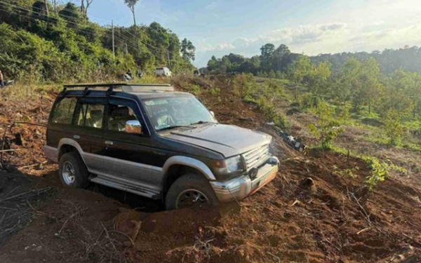 Hiện trường vụ tai nạn khiến gia đình 3 người đi chúc Tết tử vong thương tâm