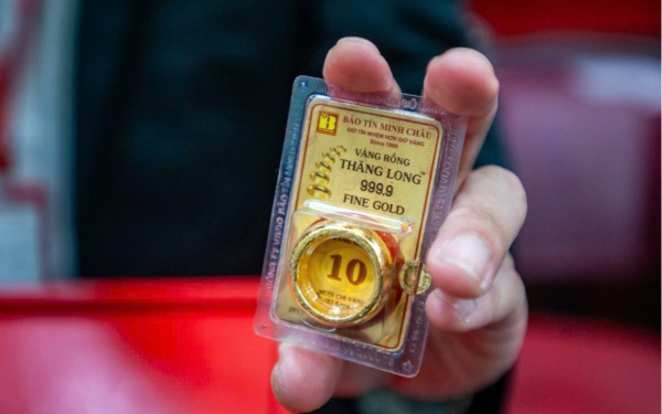 Giá vàng hôm nay 20/2: Chưa hết Tết đã sôi sục