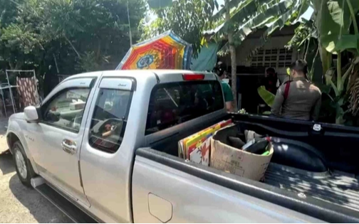 Con trai đến thăm mẹ, sợ làm phiền nên ngủ trong ô tô, sáng hôm sau mẹ nhìn vào trong xe mà ám ảnh