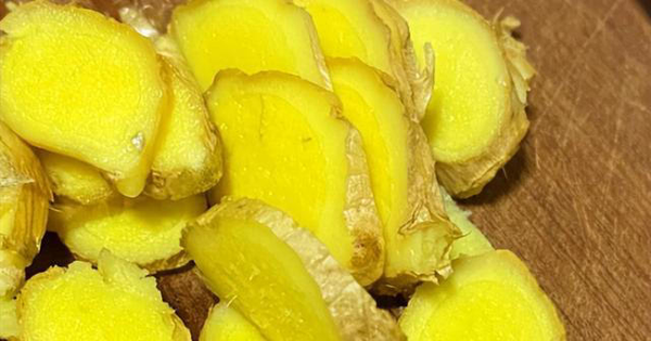 2 năm nấu ăn gì cũng cho gừng, người phụ nữ 53 tuổi sau tái khám, bác sĩ ngạc nhiên hỏi "Chị đã làm gì?"