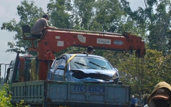 Hình ảnh đau nhói từ camera hành trình vụ 2 thi thể nam, nữ dưới kênh ở Gia Lai