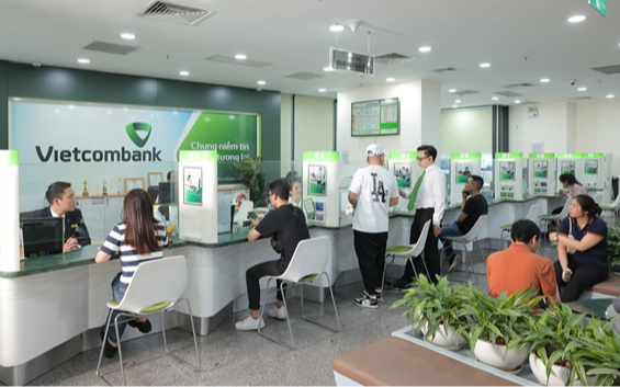 Từ 1/3, Vietcombank, VietinBank, Agribank,... ngưng giao dịch rút/chuyển tiền qua ứng dụng với những khách hàng sau