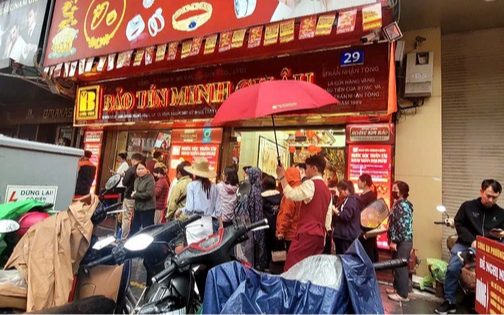 Vàng, bạc "cháy" hàng