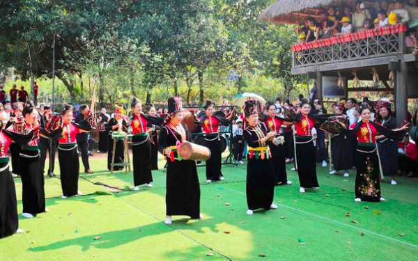 Nghị quyết 30/NQ-CP yêu cầu sửa đổi Bộ Luật lao động quy định Ngày Văn hóa Việt Nam người lao động được nghỉ hưởng nguyên lương đúng không?