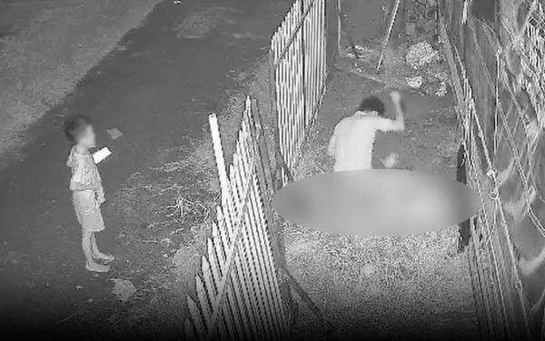 Đồng Tháp: Chồng đâm vợ bất chấp con nhỏ cầu xin "cha đừng xử lý mẹ"