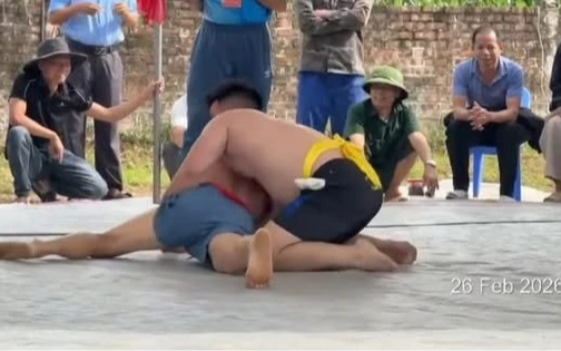 Đô vật bị gãy cổ tử vong trong hội làng: Người thi đấu có phải chịu trách nhiệm không?