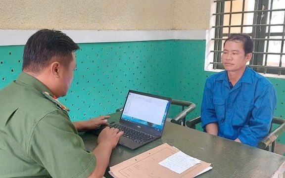 Khởi tố đối tượng sát hại dã man người tình trước mặt trẻ nhỏ ở Đồng Tháp