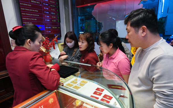 Giá vàng hôm nay 28/2/2026 SJC tăng phi mã 3 triệu/lượng