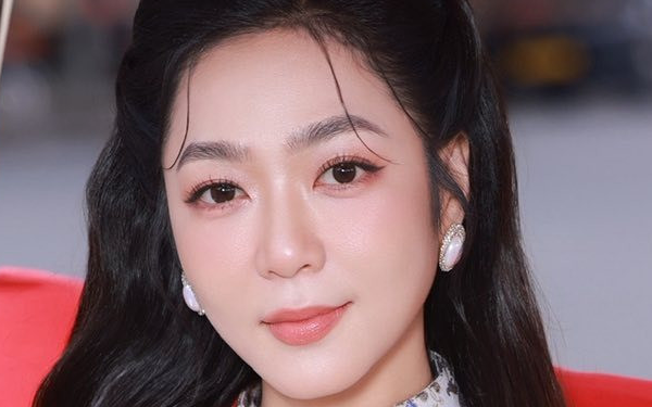 Ca sĩ Hà Thanh Xuân ra sao sau chia tay 