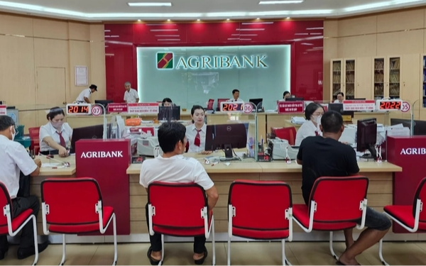 Agribank chính thức ngừng mọi giao dịch rút/chuyển tiền qua ứng dụng với khách hàng sau