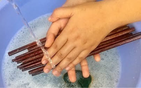 Đũa rửa không sạch bẩn gấp 8 lần bồn cầu! Chuyên gia nhắc: Phải làm 5 việc, đừng cọ cả nắm vào nhau!