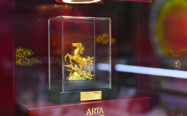 Giá vàng hôm nay 2/3/2026 nóng bỏng tay, vàng miếng SJC leo lên đỉnh lịch sử