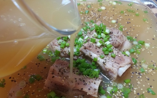 Ngày càng nhiều người "trẻ măng" đã phải chạy thận, bác sĩ nói thẳng: 5 loại canh này "PHÁ THẬN" nhanh hơn rượu