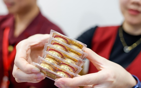 Giá vàng tăng dữ dội