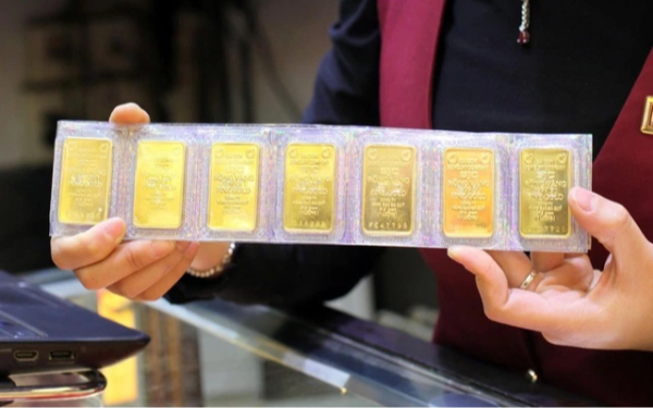 Lịch sử những cú rơi thẳng đứng của vàng