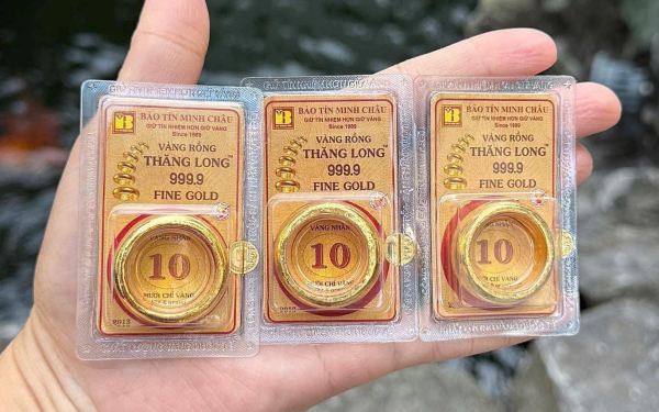 Chiều 4/3: Giá vàng SJC, vàng nhẫn trơn bất ngờ đảo chiều tăng