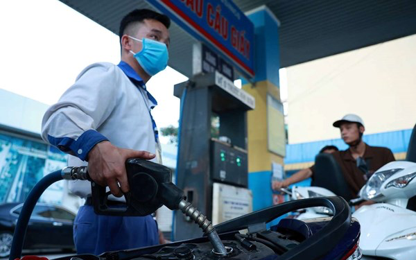 Giá xăng dầu tăng mạnh, dầu hỏa tăng cao nhất 7.132 đồng/lít
