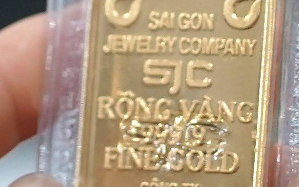 Giá vàng hôm nay 6/3: Vàng miếng, vàng nhẫn cùng giảm giá