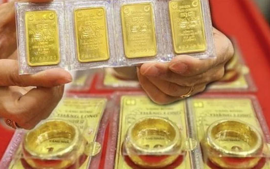 Giá vàng sụt giảm, người mua vàng đầu tuần đã lỗ gần 6 triệu đồng/lượng