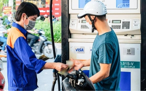 Công an TP.HCM khuyến cáo người dân về xăng dầu