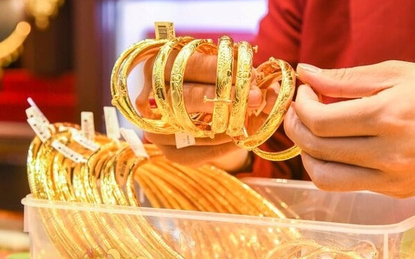 Giá vàng trong nước chưa ngừng giảm