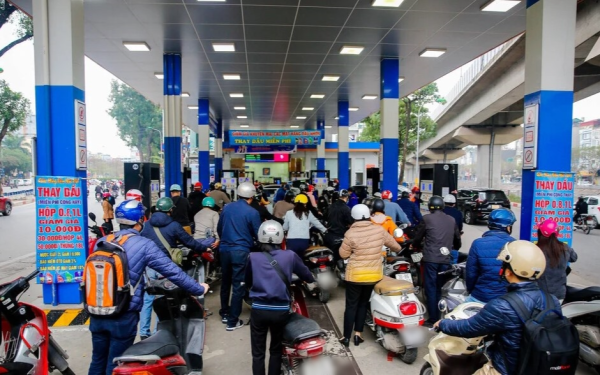 Kịch bản nào cho giá xăng dầu trong nước?