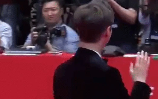 Rầm rộ tin cấm sóng nóng ca sĩ - rapper H. trên diện rộng