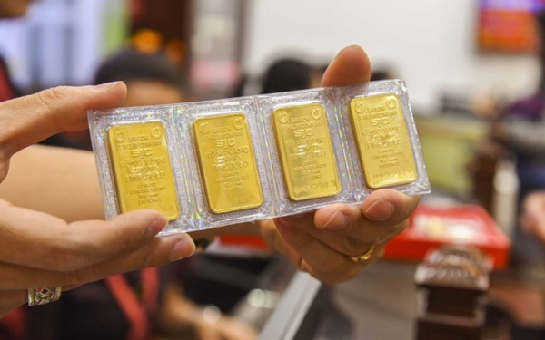 Giá vàng hôm nay, 10-3: Đảo chiều sụt giảm mạnh