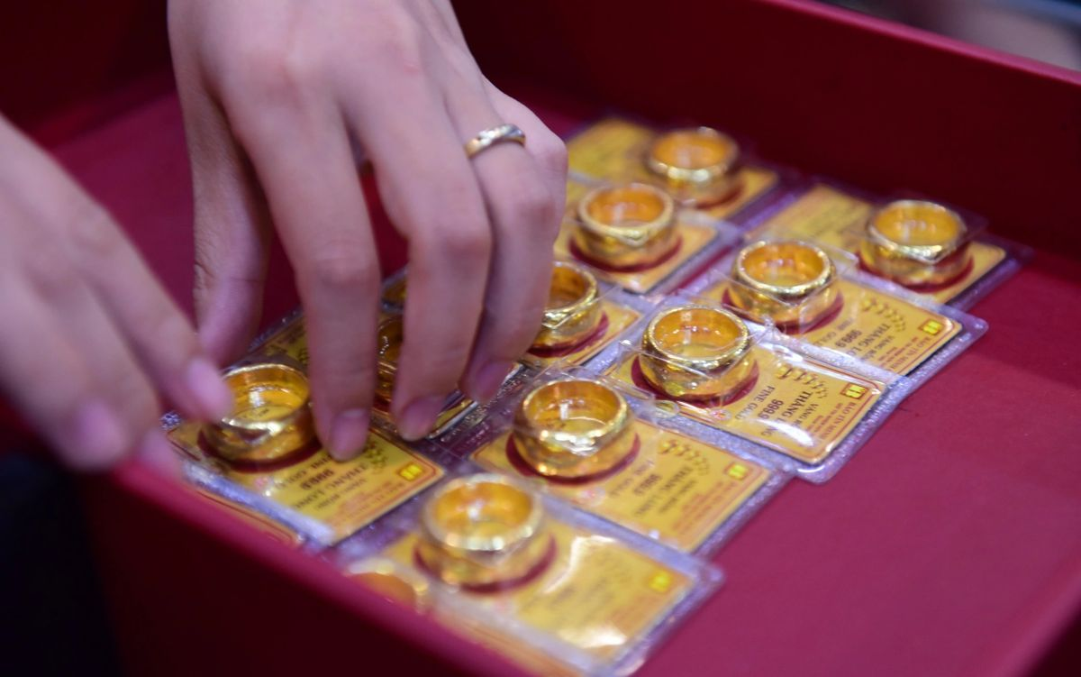 Giá vàng hôm nay (11/3): Vàng nhẫn tăng dựng đứng, người mua bán đều dè chừng