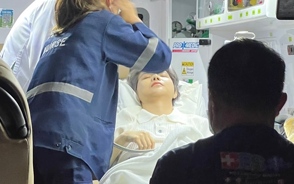 Ca sĩ Vbiz đăng ảnh nhập viện cấp cứu, thông báo 1 điều quan trọng