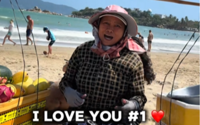 Gặp cô Mai - “ngôi sao bán trái cây biển Nha Trang” gây sốt toàn cầu: “Tôi không nhận được số tiền như người người ta đồn”