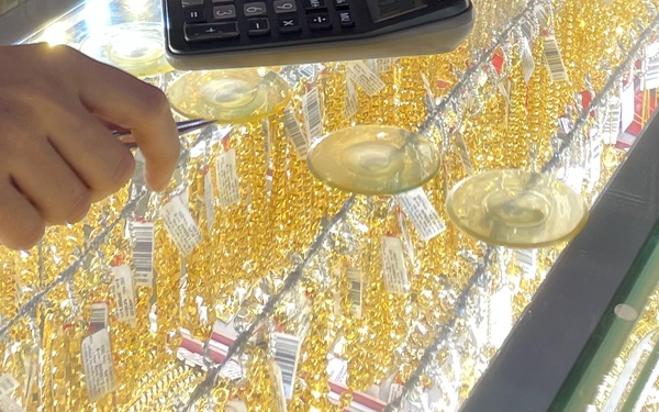 Giá vàng hôm nay (13-3): Vàng trong nước và thế giới đồng loạt giảm