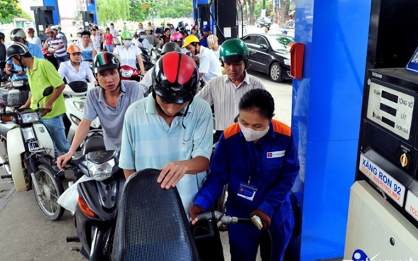 Giá xăng dầu tăng mạnh ra sao 15 ngày qua?